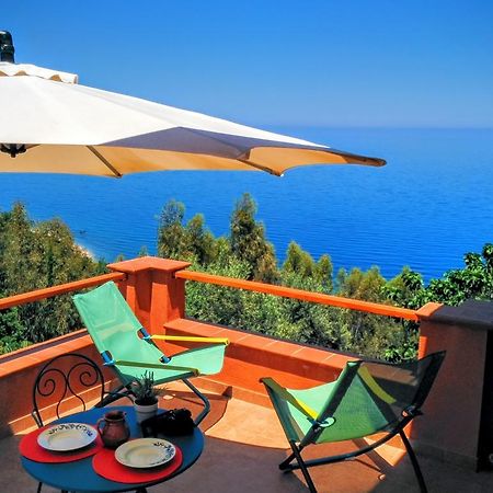 Terramare Villa Castel di Tusa Bilik gambar
