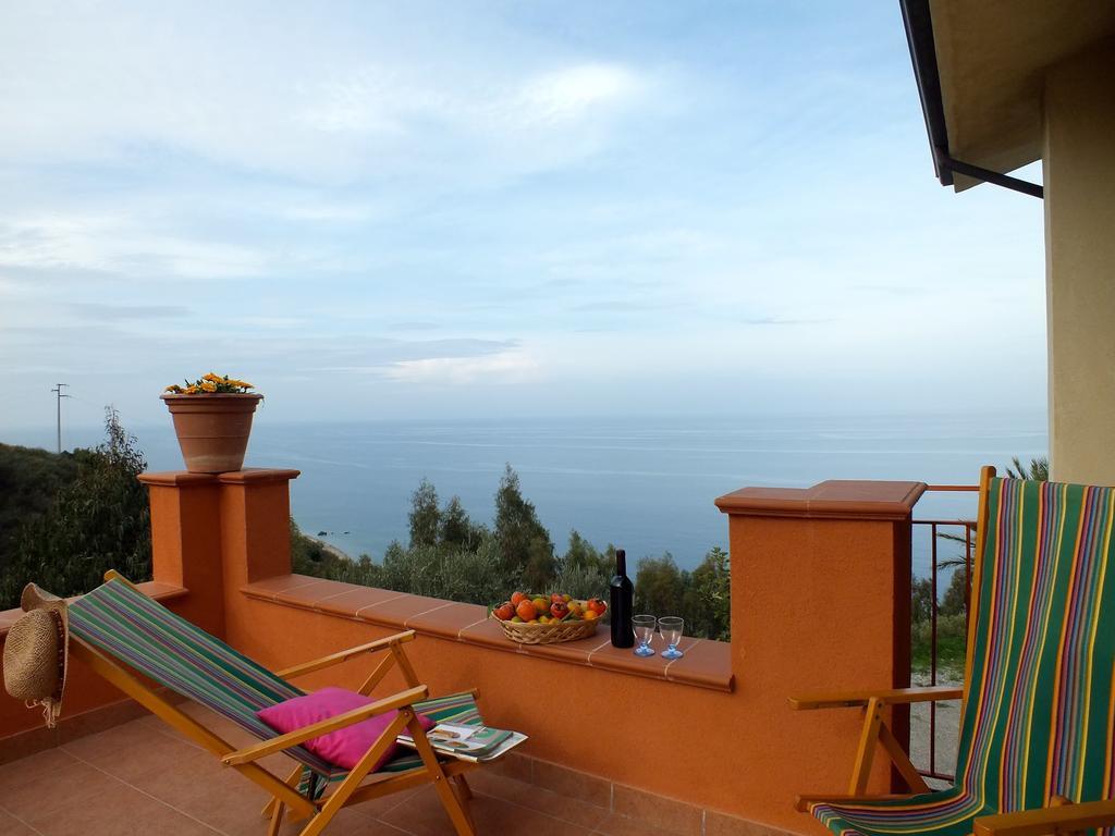 Terramare Villa Castel di Tusa Bilik gambar